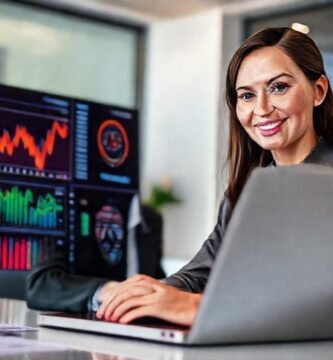 Una ejecutiva triunfa con datos visuales